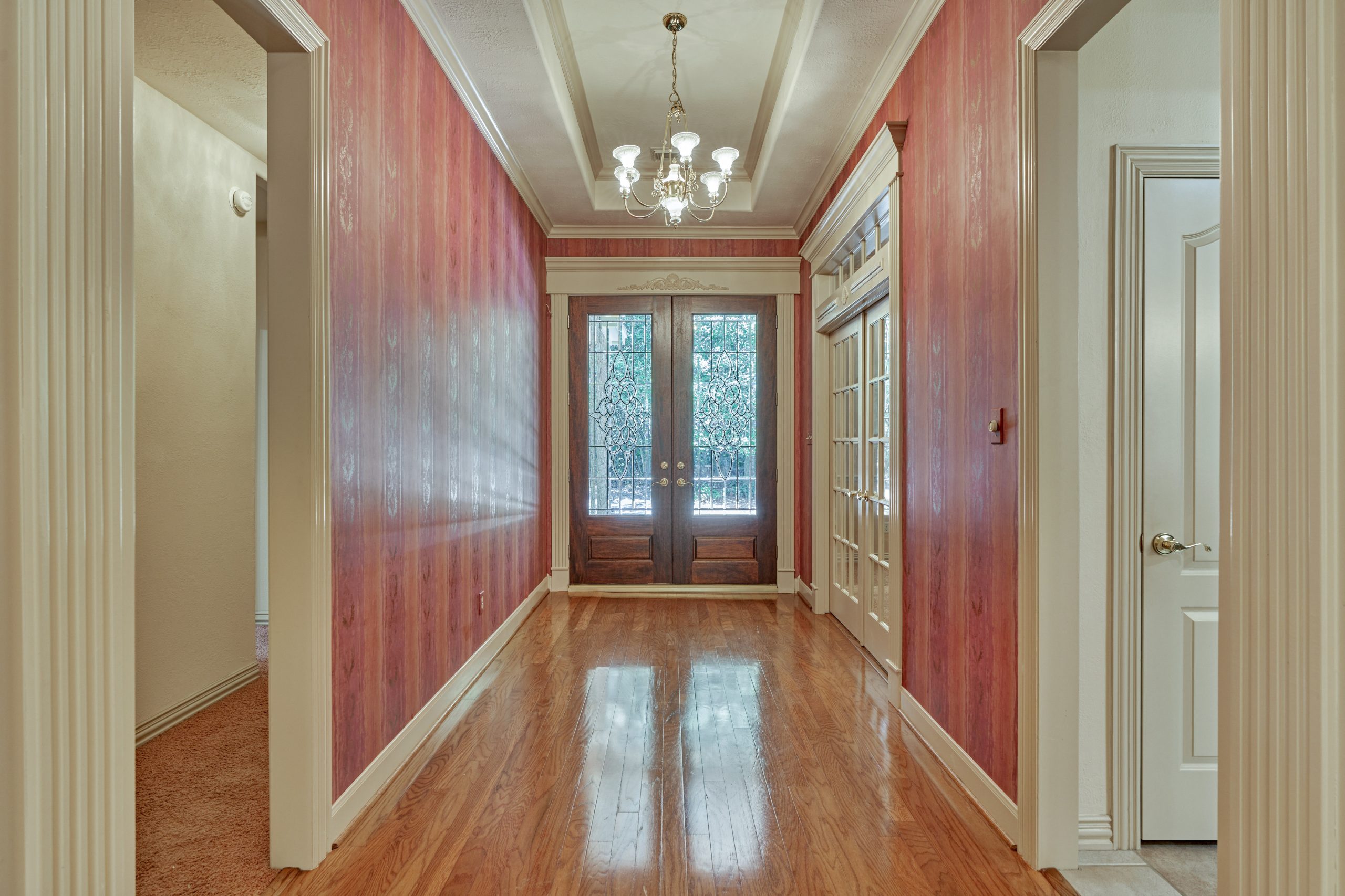 entryway of a residential property before a virtual home renovation
