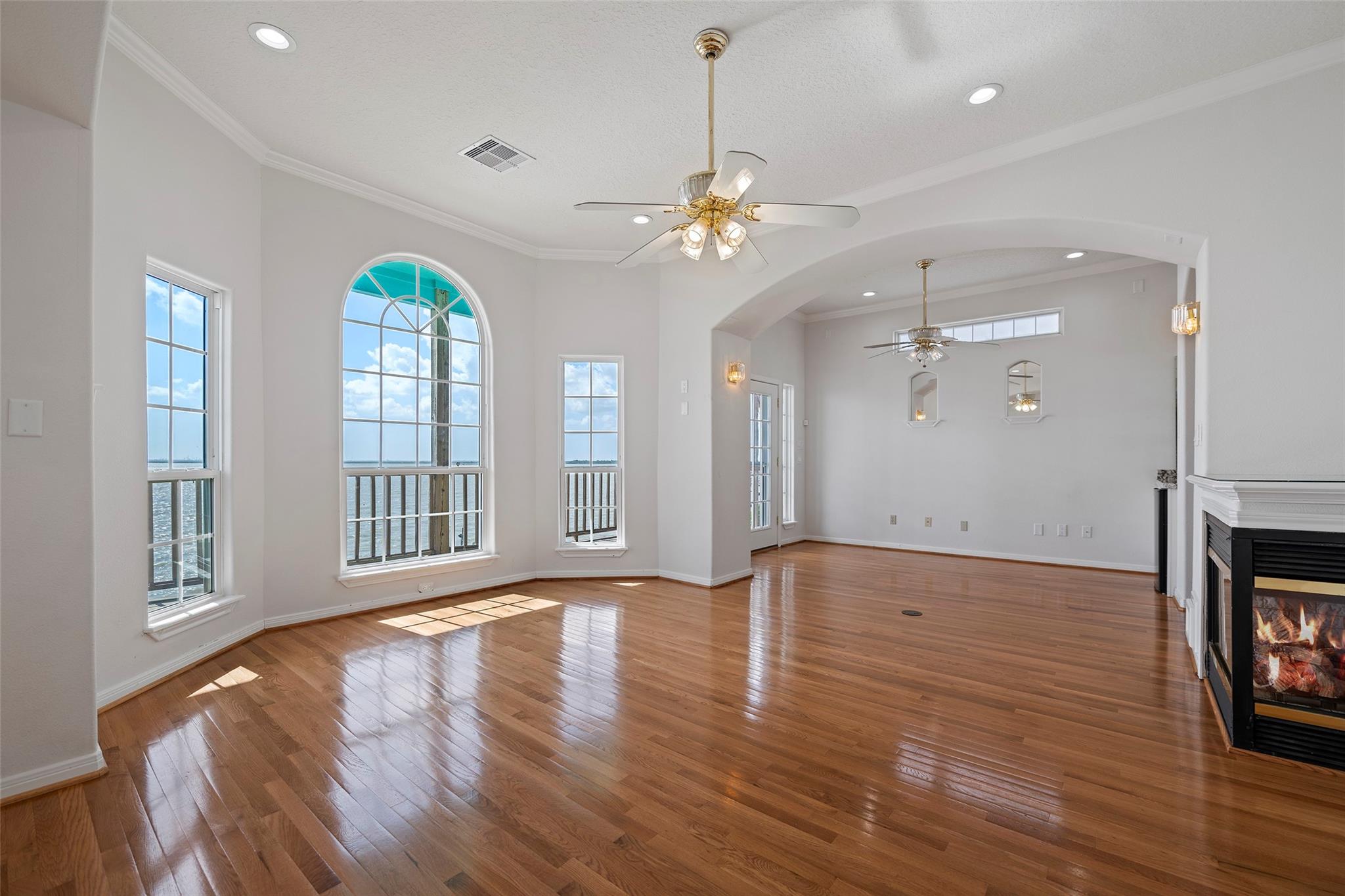 virtual staging for empty rooms; bedroom before staging