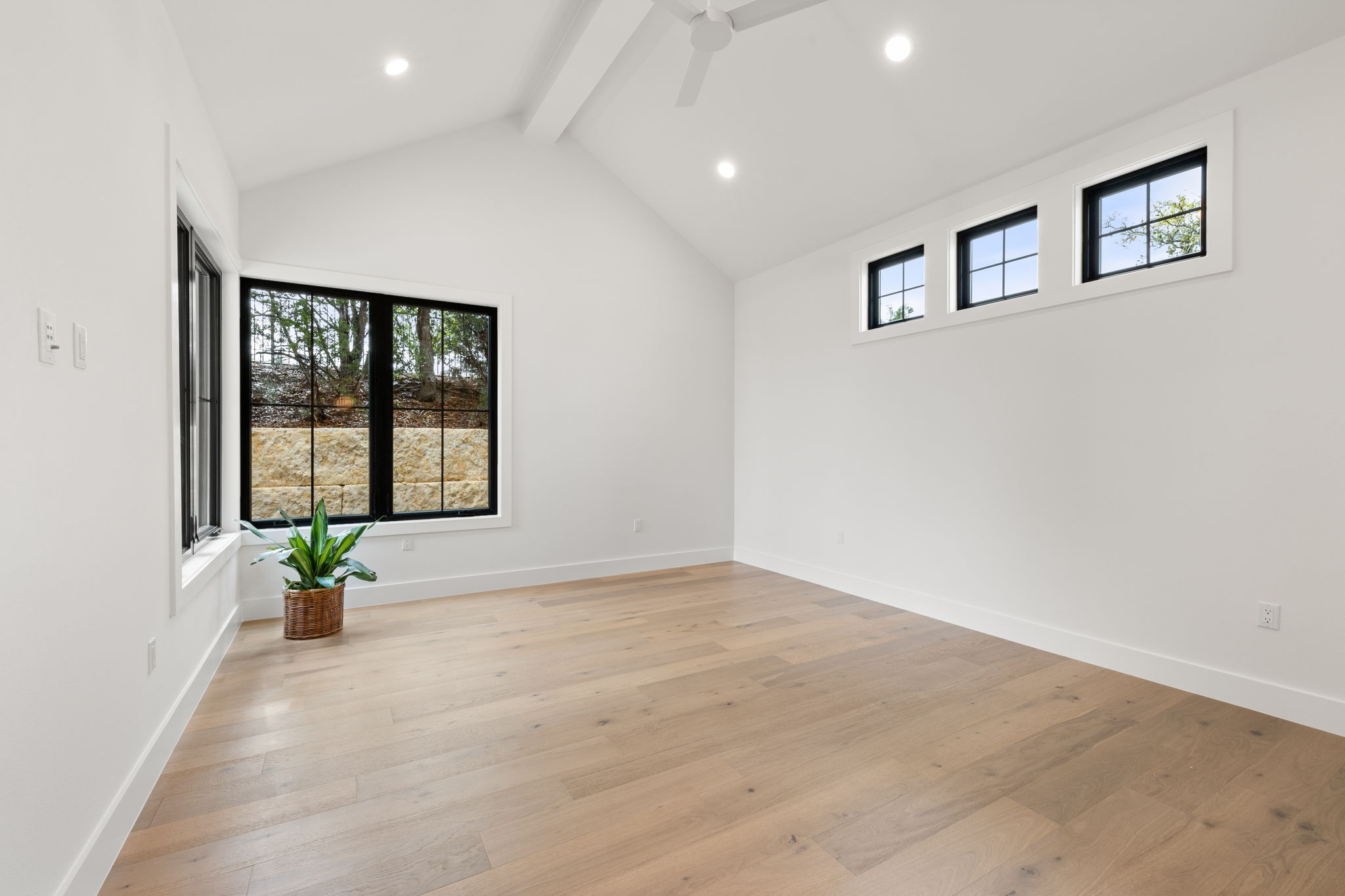 Residential Virtual Staging: Before, 4