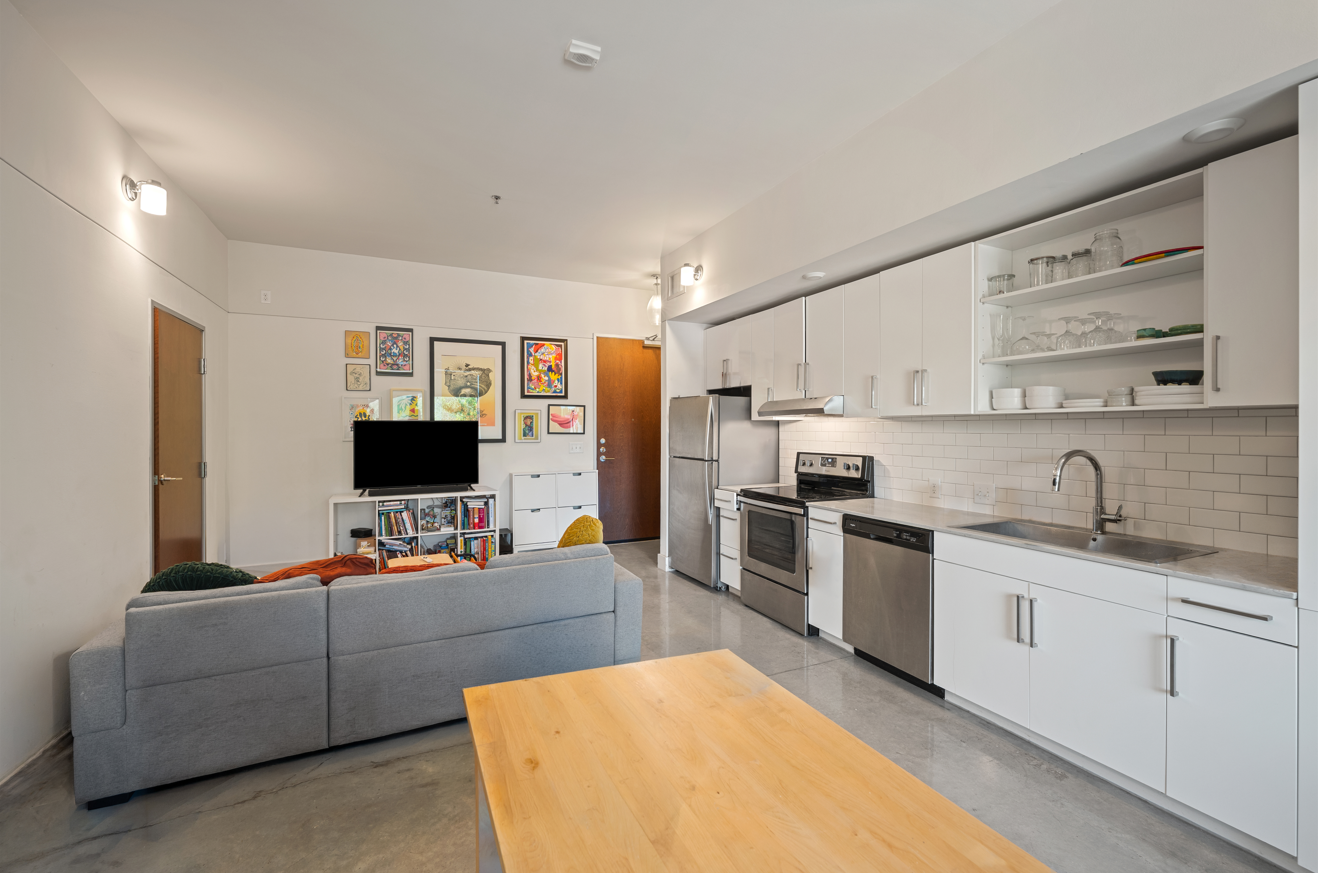 residential living room / kitchen space after decluttering before staging