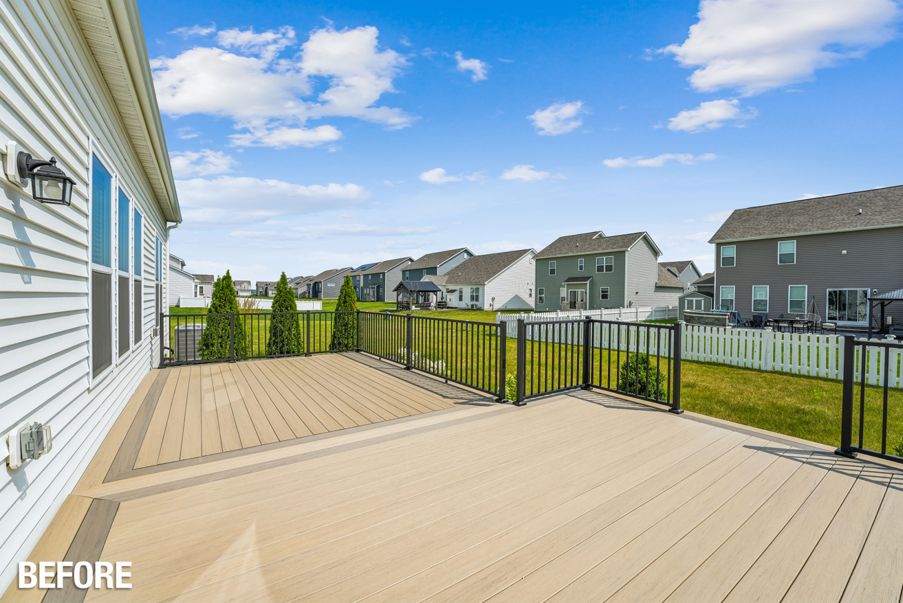 Cozy home staging - empty outdoor deck